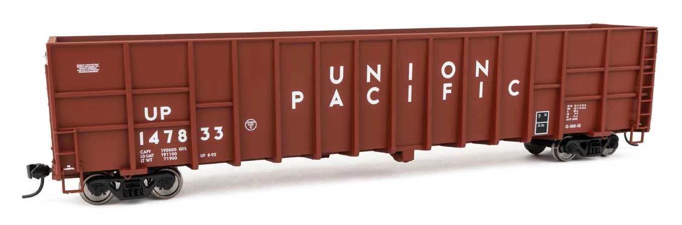 Walthers Mainline HO Scale Union Pacific(TM) #147833 61' Wood Chip Gondola