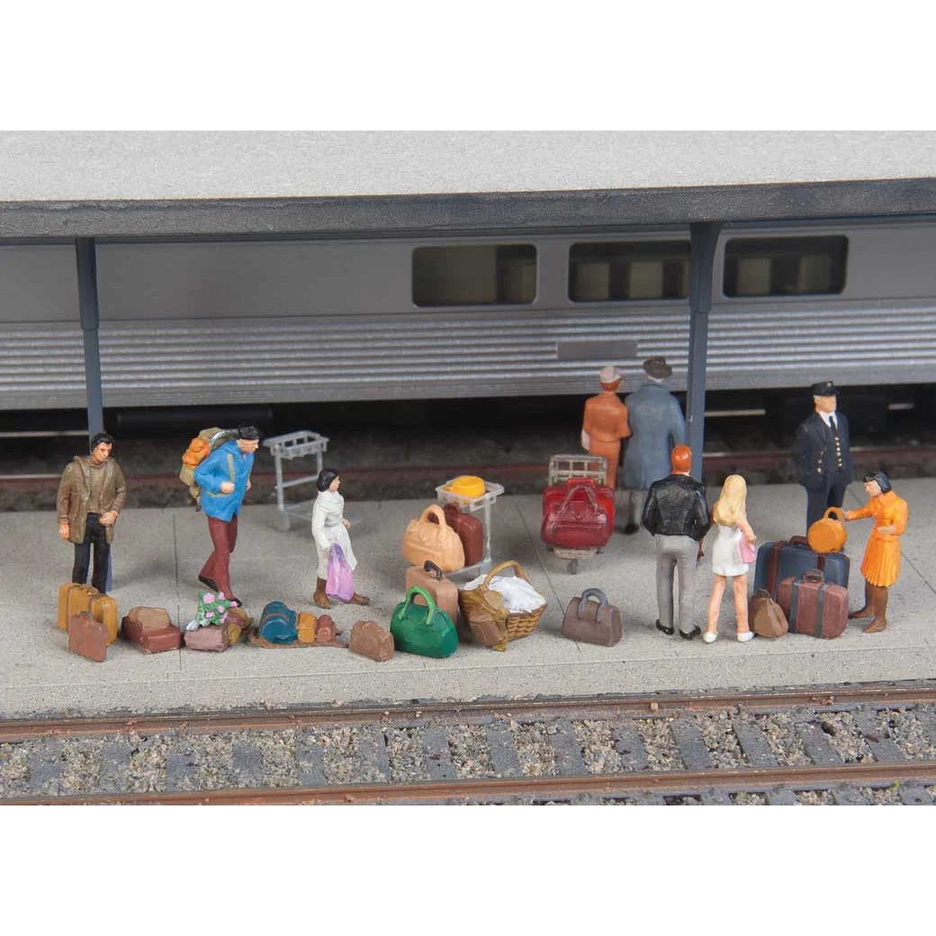 Walthers Suitcases, Packs and Baggage Trolleys -- 86-Piece Set (brown, black, gray, silver)
