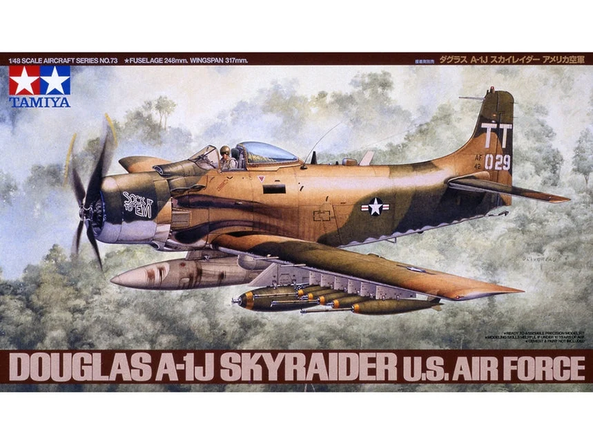 Tamiya 1/48 Douglas A-1J Skyraider Usaf - 61073
