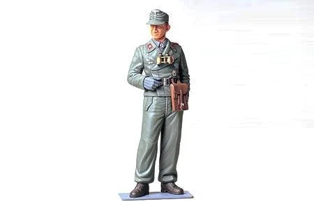 1/16 Tamiya Wehrmacht Tank Crewman 36301