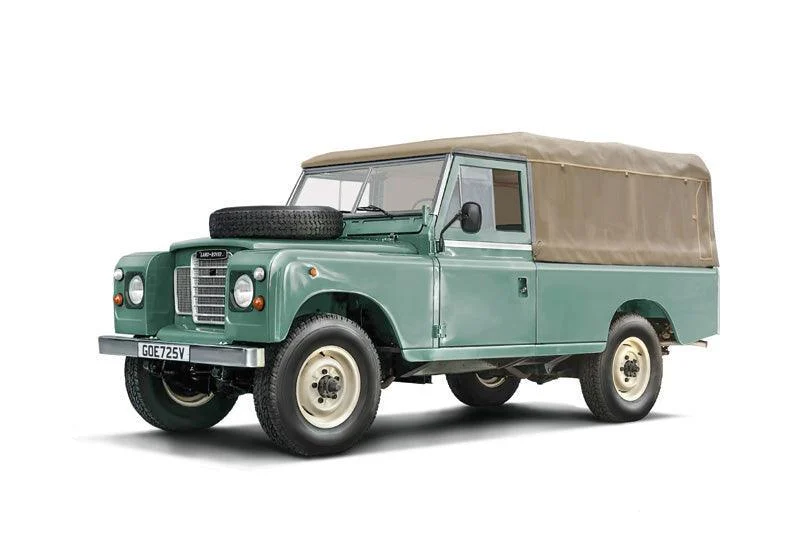 1/24 Italeri Land Rover 109 LWB 3665