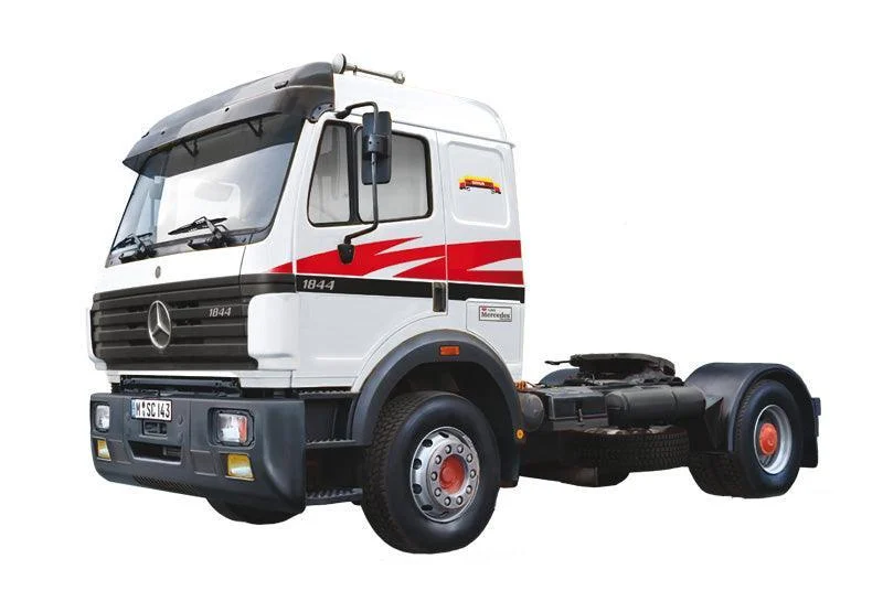1/24 Italeri Mercedes Benz SK 1844 LS V8 #3956