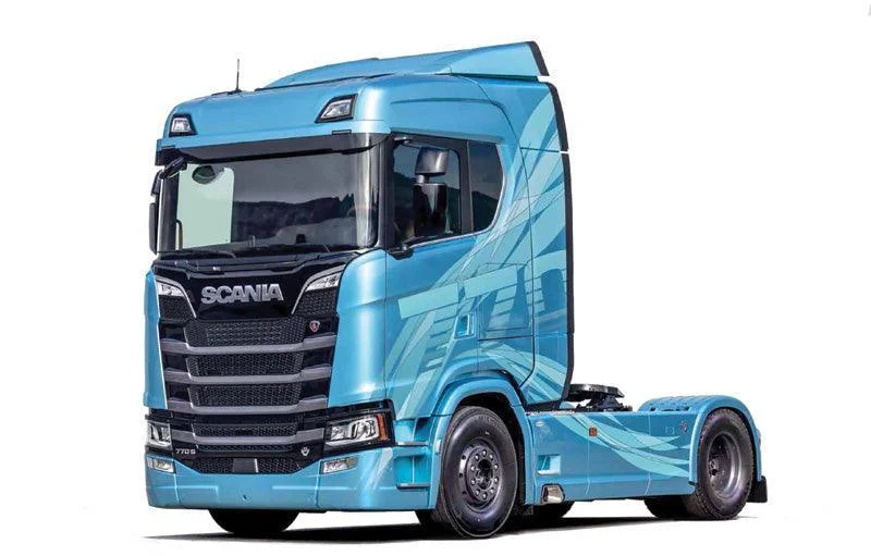 1/24 Italeri Scania S770 4x2 Normal Roof 3961