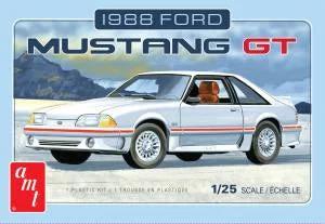 AMT 1988 Ford Mustang 2T Skill 2