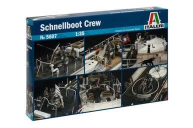 1/35 Italeri Schnellboot Figures Crew (10)