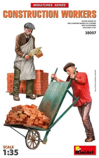 1/35 Miniart Construction Workers with Accessories
