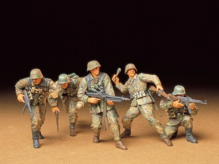 1/35 Tamiya German Front-Line Infantrymen 35196