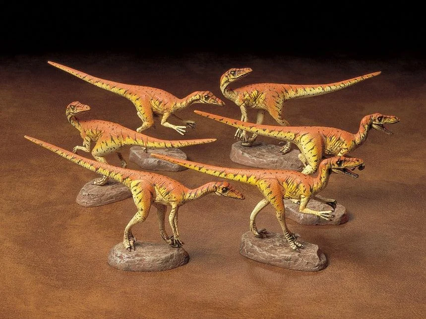 1/35 Tamiya Velociraptors Diorama Set "Pack of Six" 60105