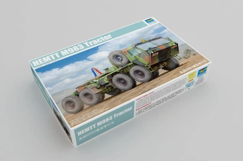 1/35 Trumpeter HEMTT M983 Tractor 01021
