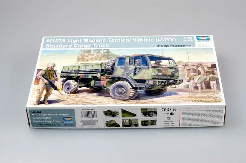 1/35 Trumpeter M1078 Light Medium Tactical Vehicle (LMTV) Standard Cargo Truck 01004
