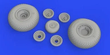 1/48 Eduard B-17 Wheels Cross Tread for HKM (Mask & Resin)