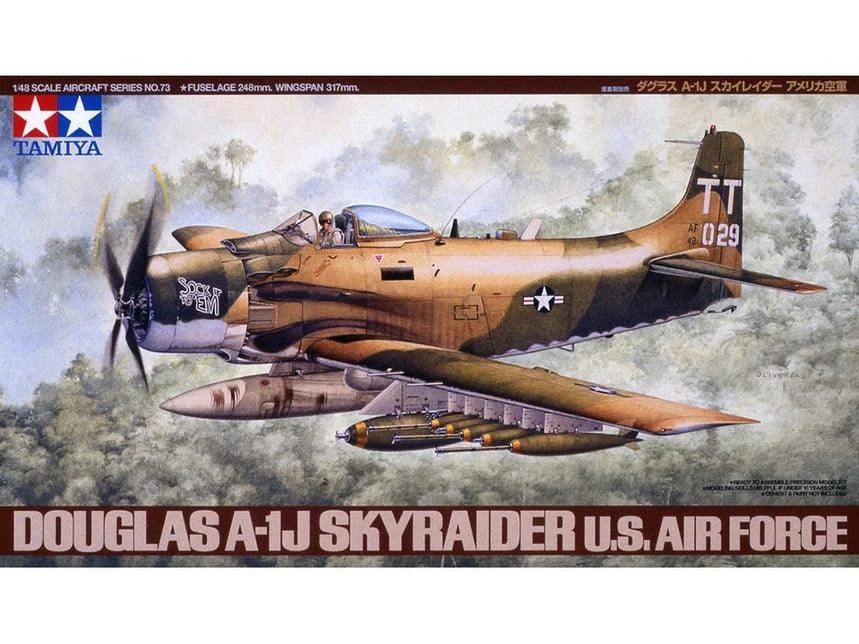 1/48 Tamiya Douglas A-1J Skyraider USAF 61073