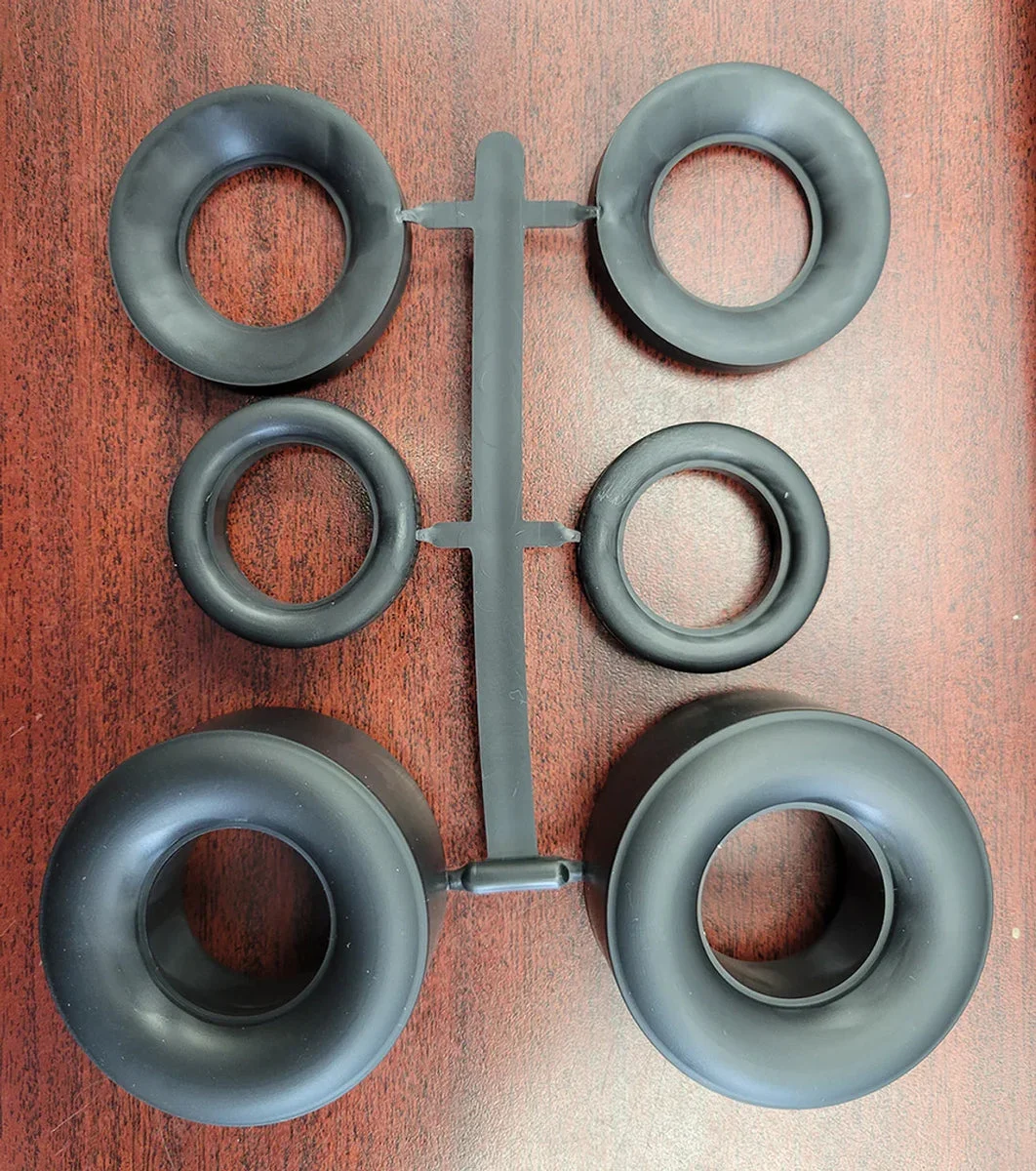 1/16 Atlantis Models Scale Funny Car Tire 1012