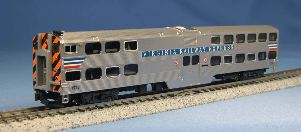 N Kato Gallery Bi-Level Cab-Coach Virginia Railway Express #V716-1560947