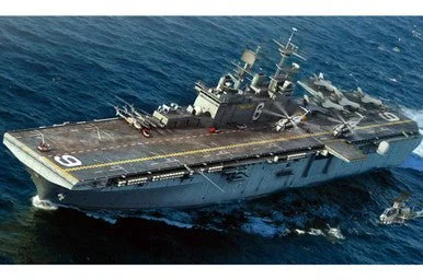 1/700 Hobby Boss USS Bonhomme Richard LHD-6 - HY83407