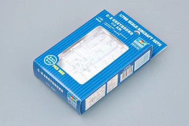 1/700 Trumpeter C2 Greyhound Aircraft Set for USS Nimitz (6/Bx)