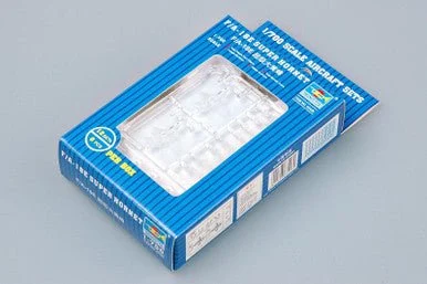 1/700 Trumpeter F/A18E Super Hornet Aircraft Set for USS Nimitz (12/Bx)