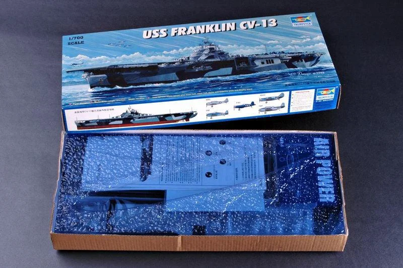 1/700 Trumpeter USS Franklin CV-13 05730