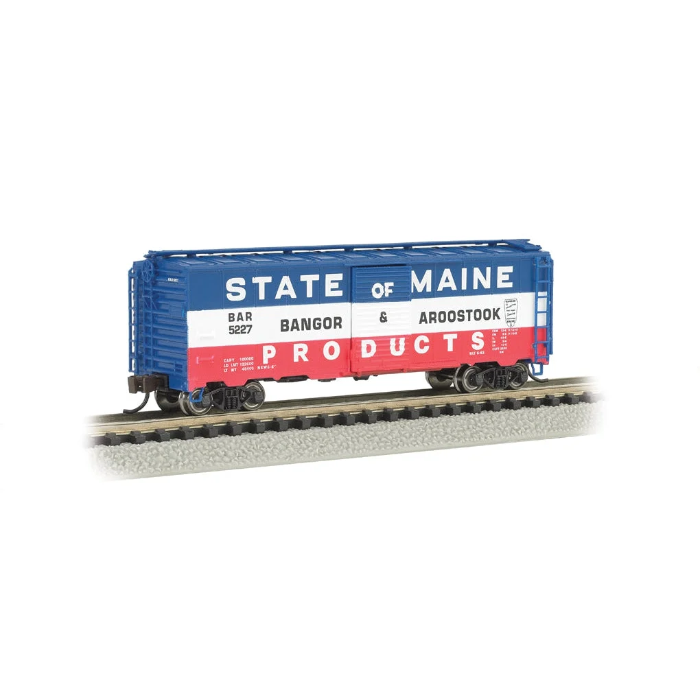 Bachmann N Scale 40' Steel Boxcar BAR/red wht blu - BAC17056