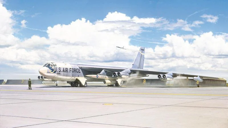 1/72 Italeri B-52G Stratofortress Early Version With Hound Dog Missiles 1451