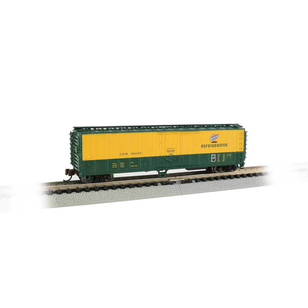 Bachmann N Scale 50' Steel Reefer CNW - BAC17958