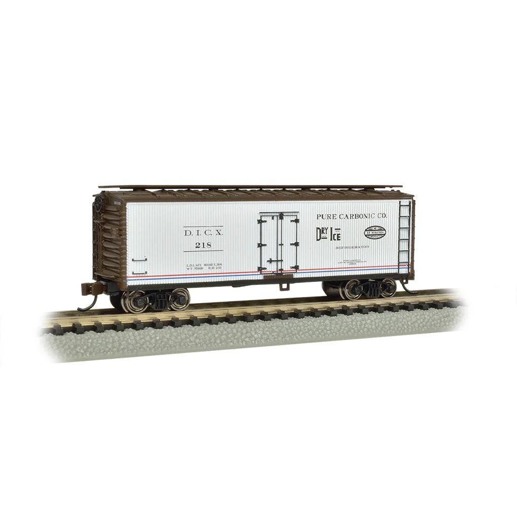 Bachmann N Scale 40' Woodside Reefer Pure Carbonic - BAC19855