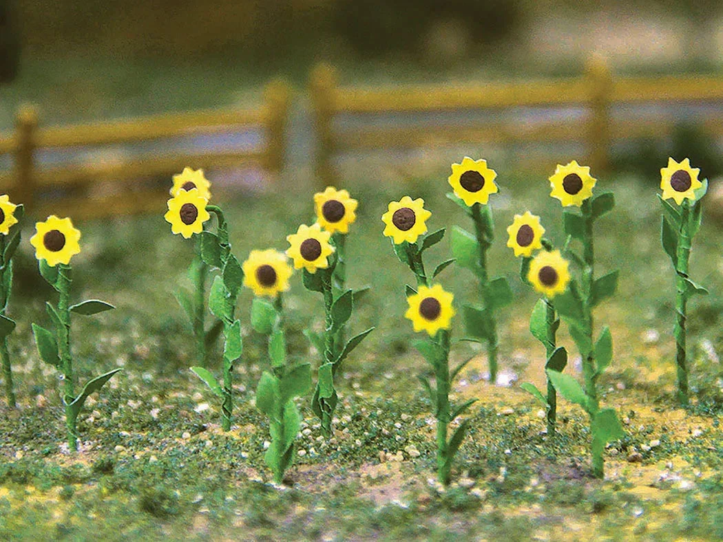 Bachmann Sunflowers - 1" Tall (30/pk) 32506