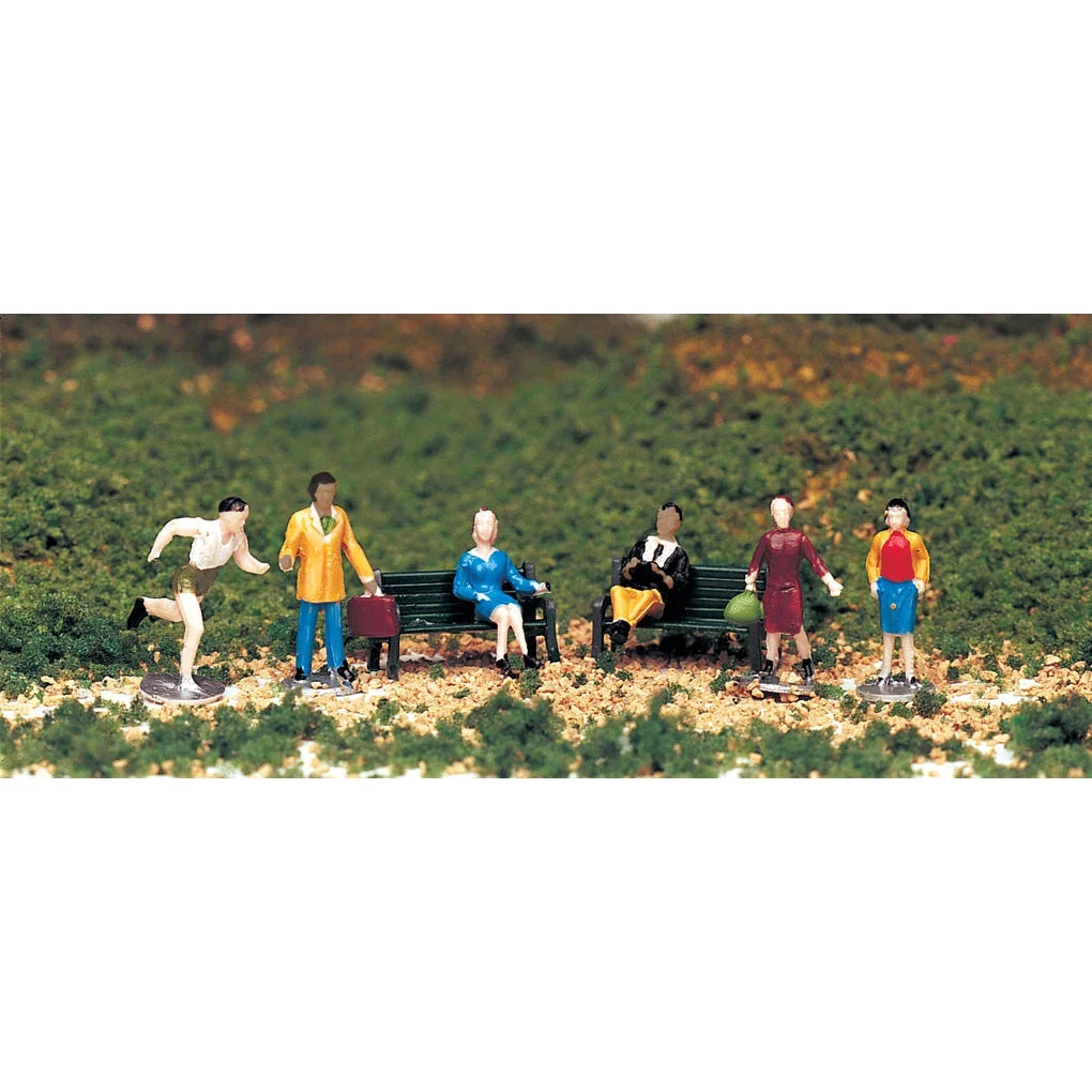 Bachmann HO Scale People At Leisure - BAC42339