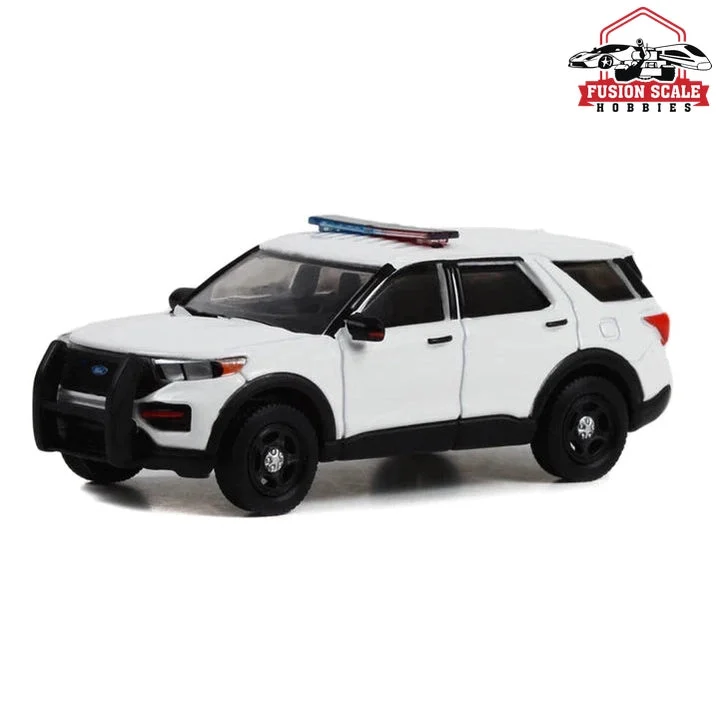 Greenlight Collectibles 2022 White Ford Police Interceptor w/ Lightbar 1:64 Diecast Model