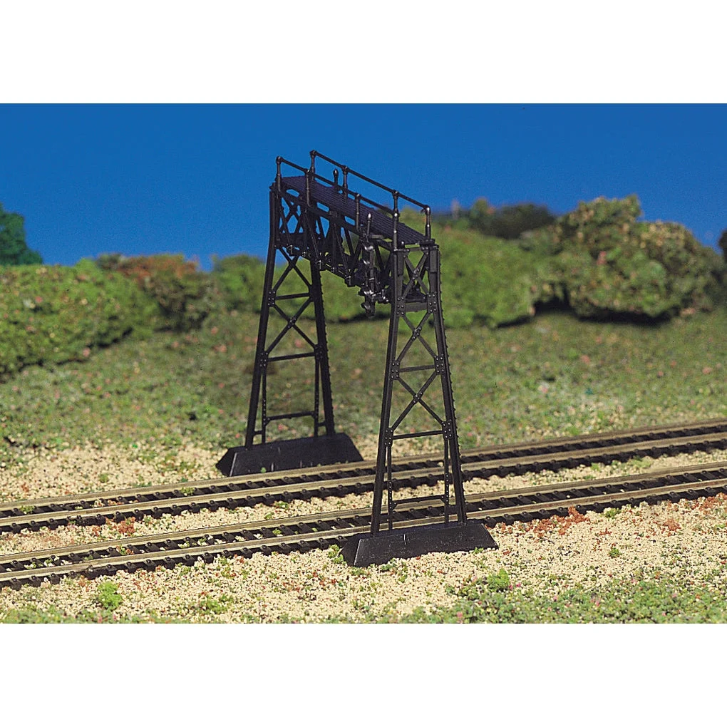Bachmann HO Scale Plasticville Signal Bridge - BAC45134