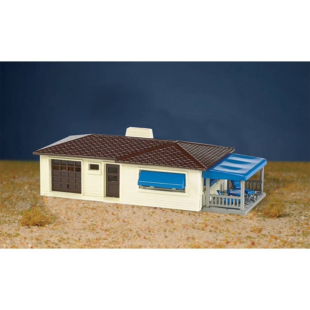 Bachmann HO Scale Plasticville Ranch House - BAC45156