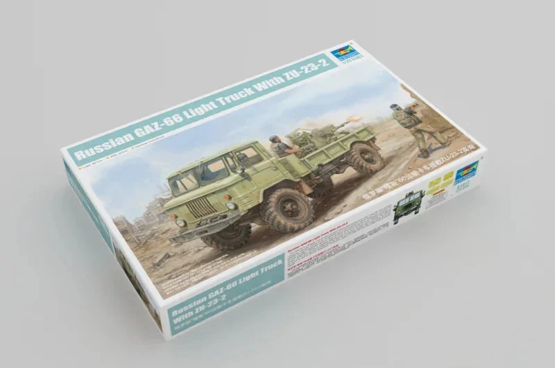 1/35 Trumpeter Russian GAZ-66 Light Truck - 1017