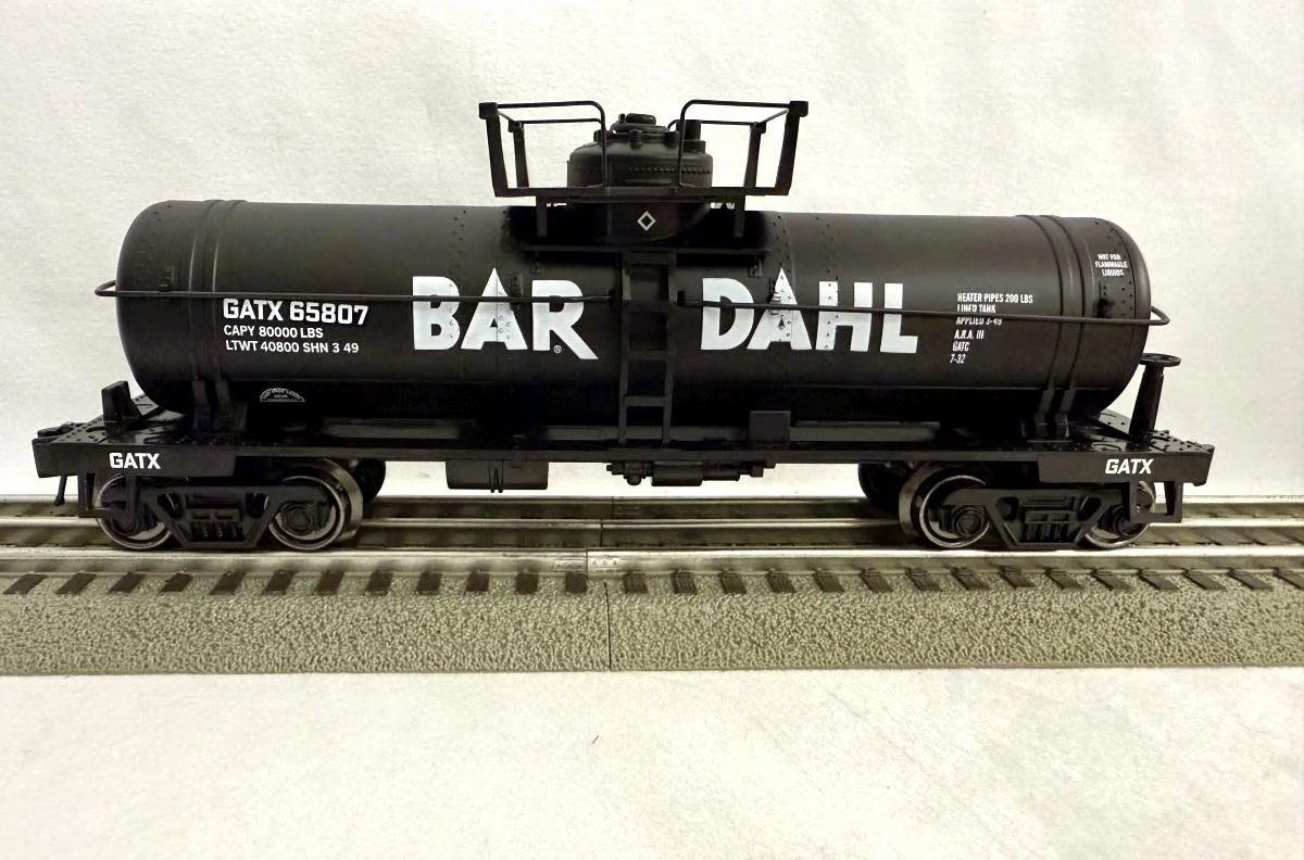 Ready Made Trains O Scale Tank Car Bardahl Oil - RMT96899157