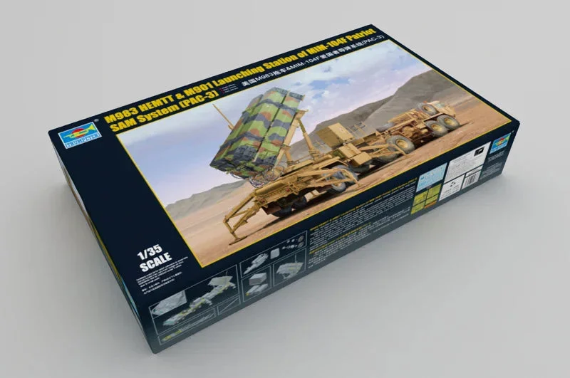 1/35 Trumpeter M983 HEMTT & M901 1037
