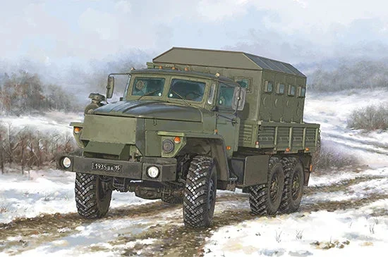 1/35 Trumpeter Russian URAL-4320 CHZ - 1071