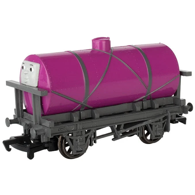 Bachmann HO Scale TTT Oil Tanker Troublesome Truck #6 - BAC77401