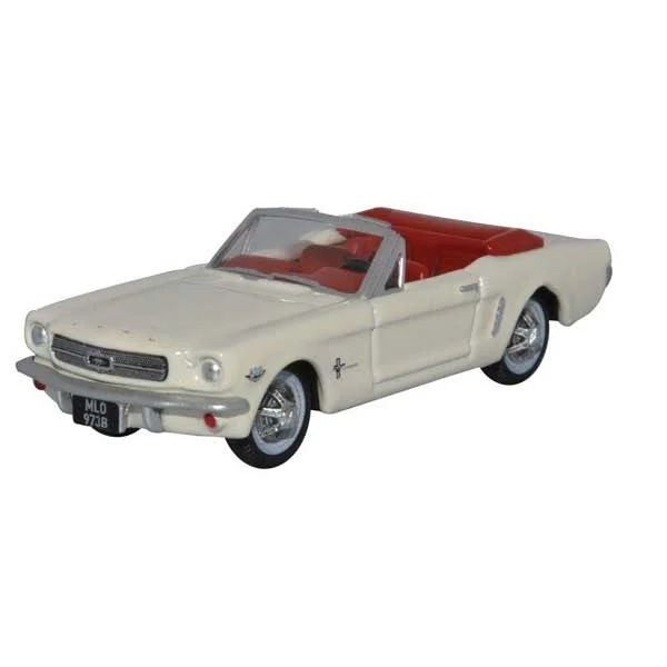 Oxford HO Scale Ford Mustang Convertible 1965 Wimbledon White ("Goldfinger") - Oxford Diecast