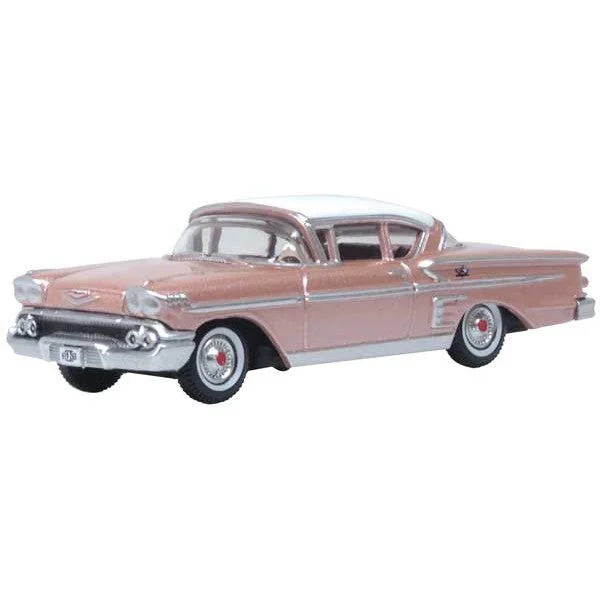 Oxford HO Scale Chevrolet Impala Sport Coupe 1958 Cay Coral Metallic / Snowcrest White - Oxford Diecast