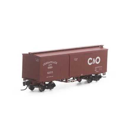 Athearn N Scale 36' Old Time Wood Box, C&O #6355