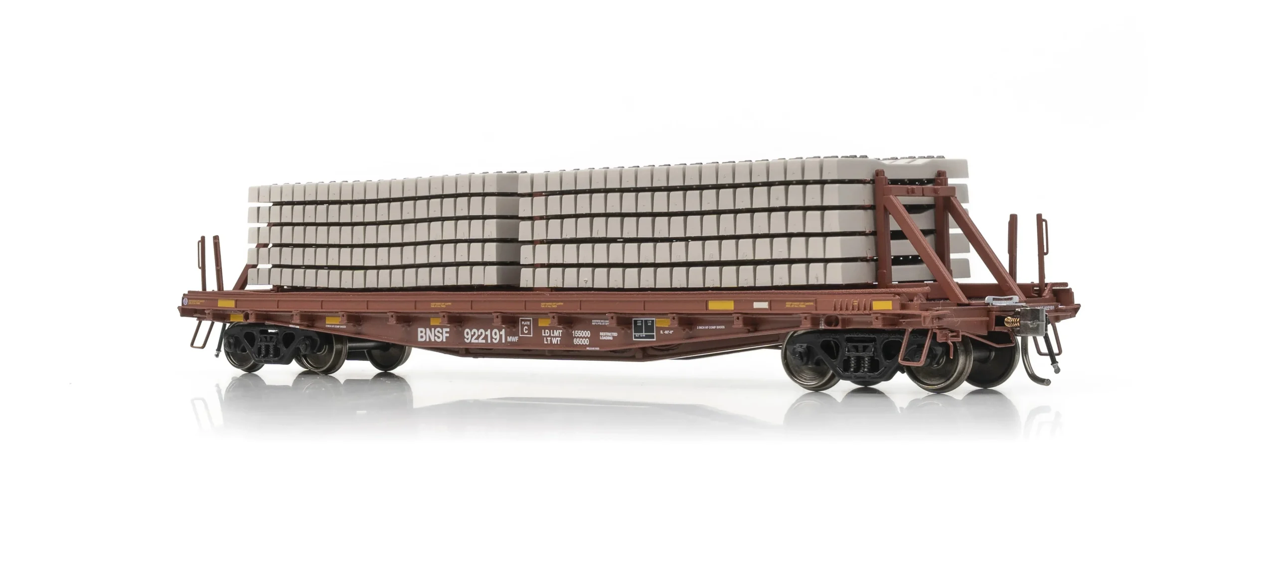 Rapido HO Scale BNSF F30D 50' Tie Service Flats w/loads RAP138302