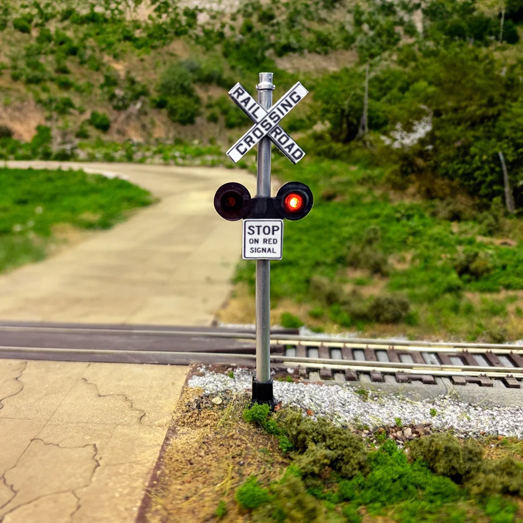 Dwarvin HO Dummy Railroad Crossing – No Signage – DWV99048