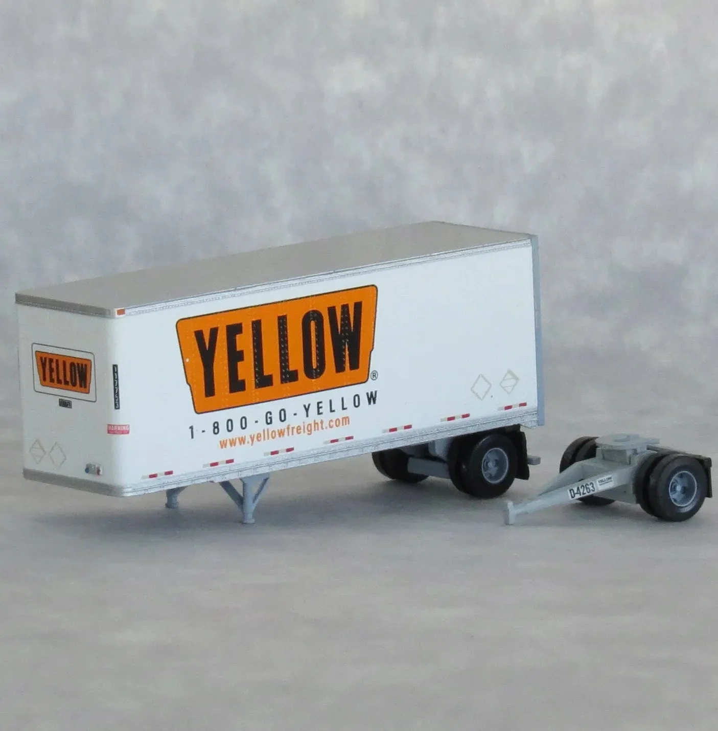 Trainworx N Scale 28' Pup Trailer Yellow #117890