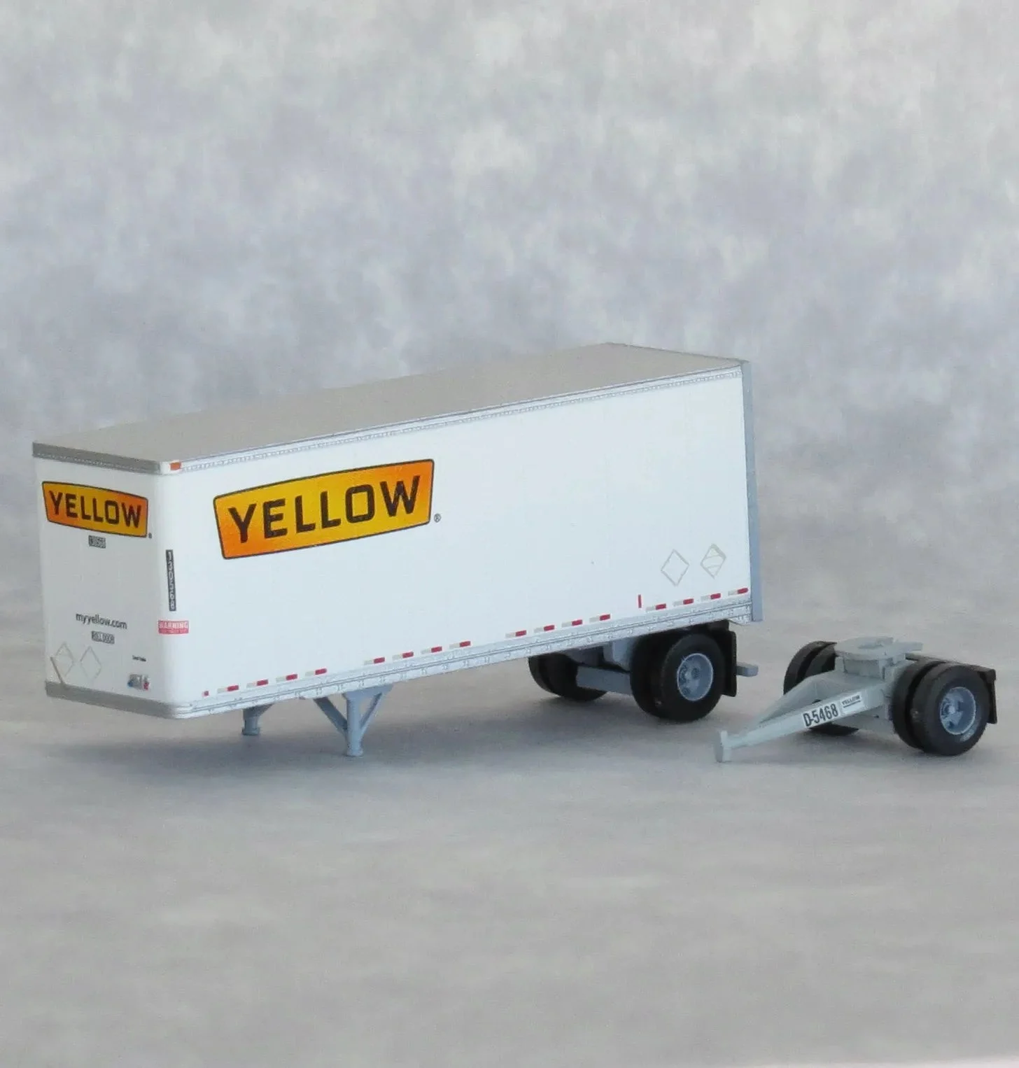 Trainworx N Scale 28' Pup Trailer Yellow #130568