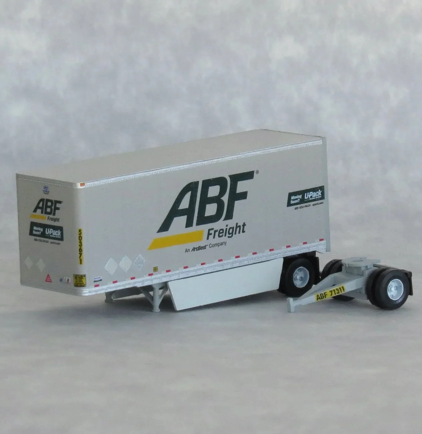 Trainworx N Scale 28' Pup Trailer ABF #82769