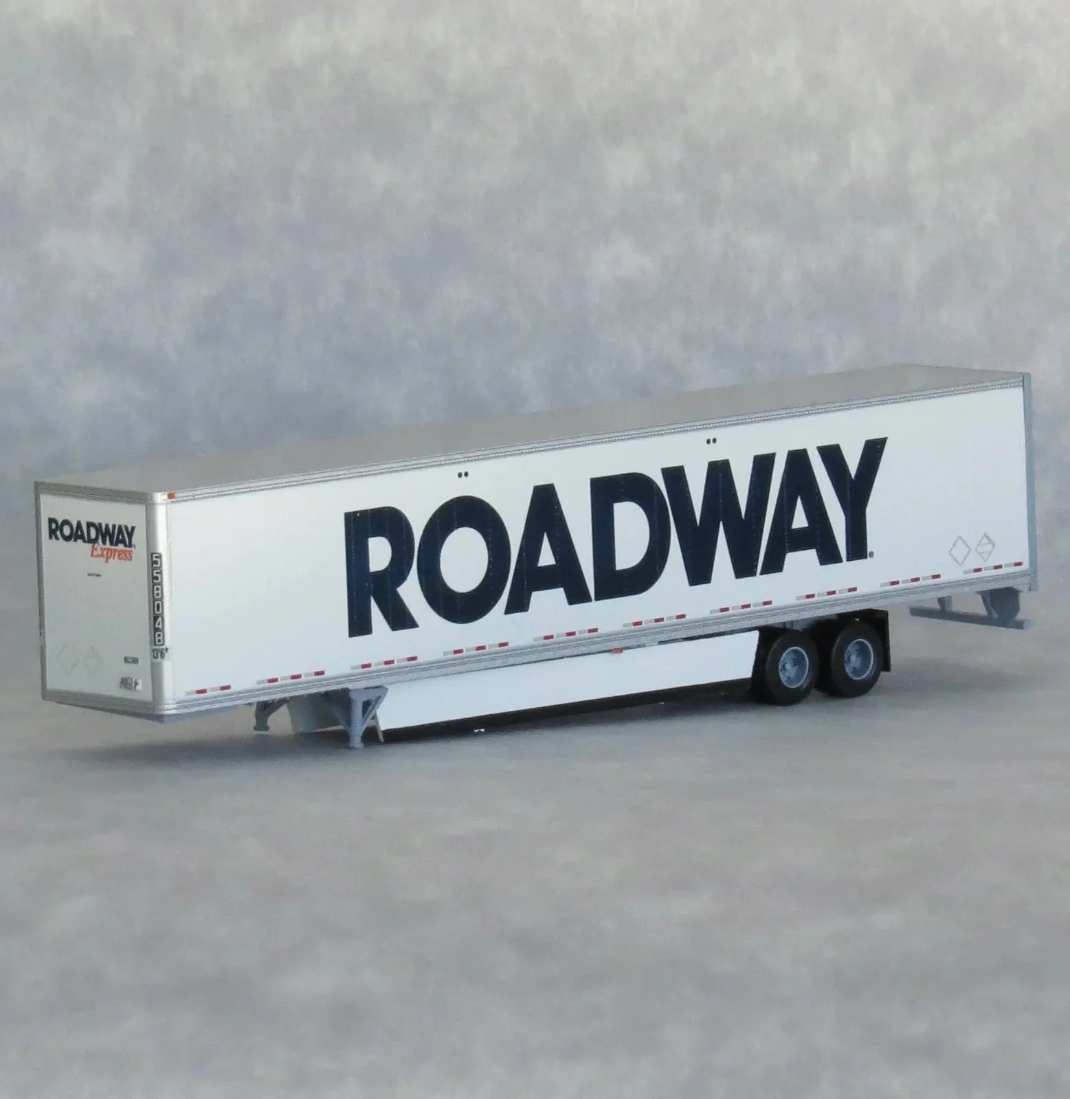 Trainworx N Scale 53' Trailer Roadway #558048