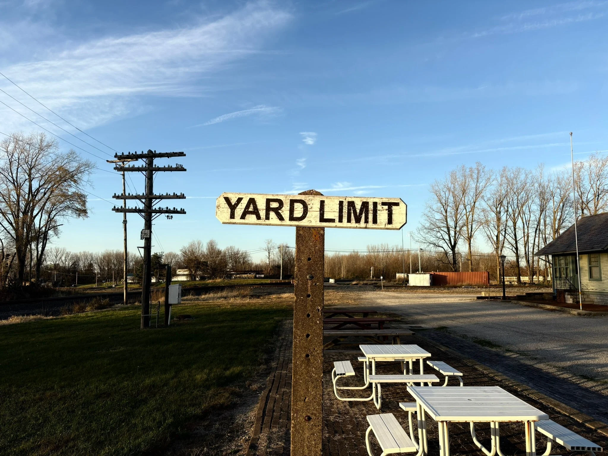 HO Scale - Yard Limit - 2 Pack
