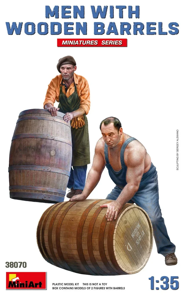 1/35 Mini Art - Men with Wooden Barrels - 38070