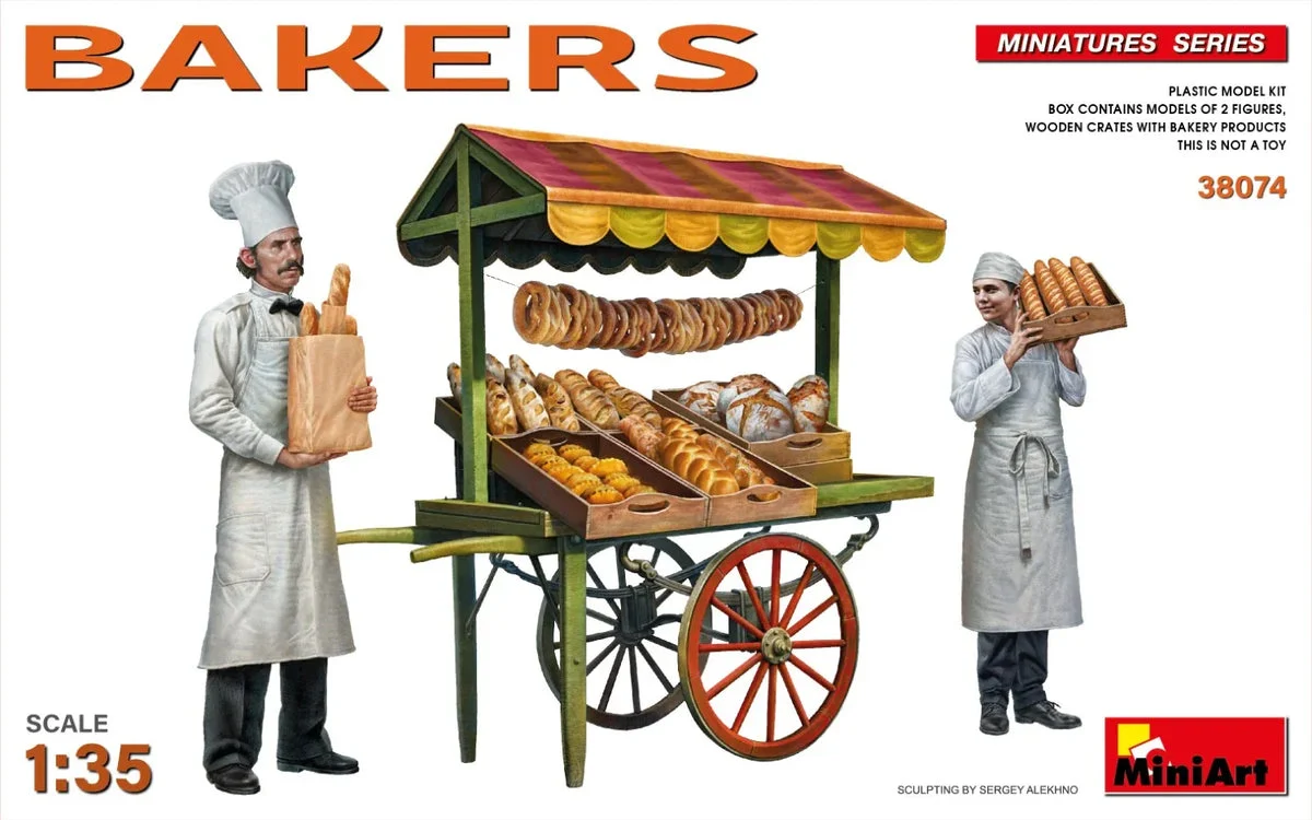 1/35 Mini Art - Bakers w/Bread & Cart - 38074