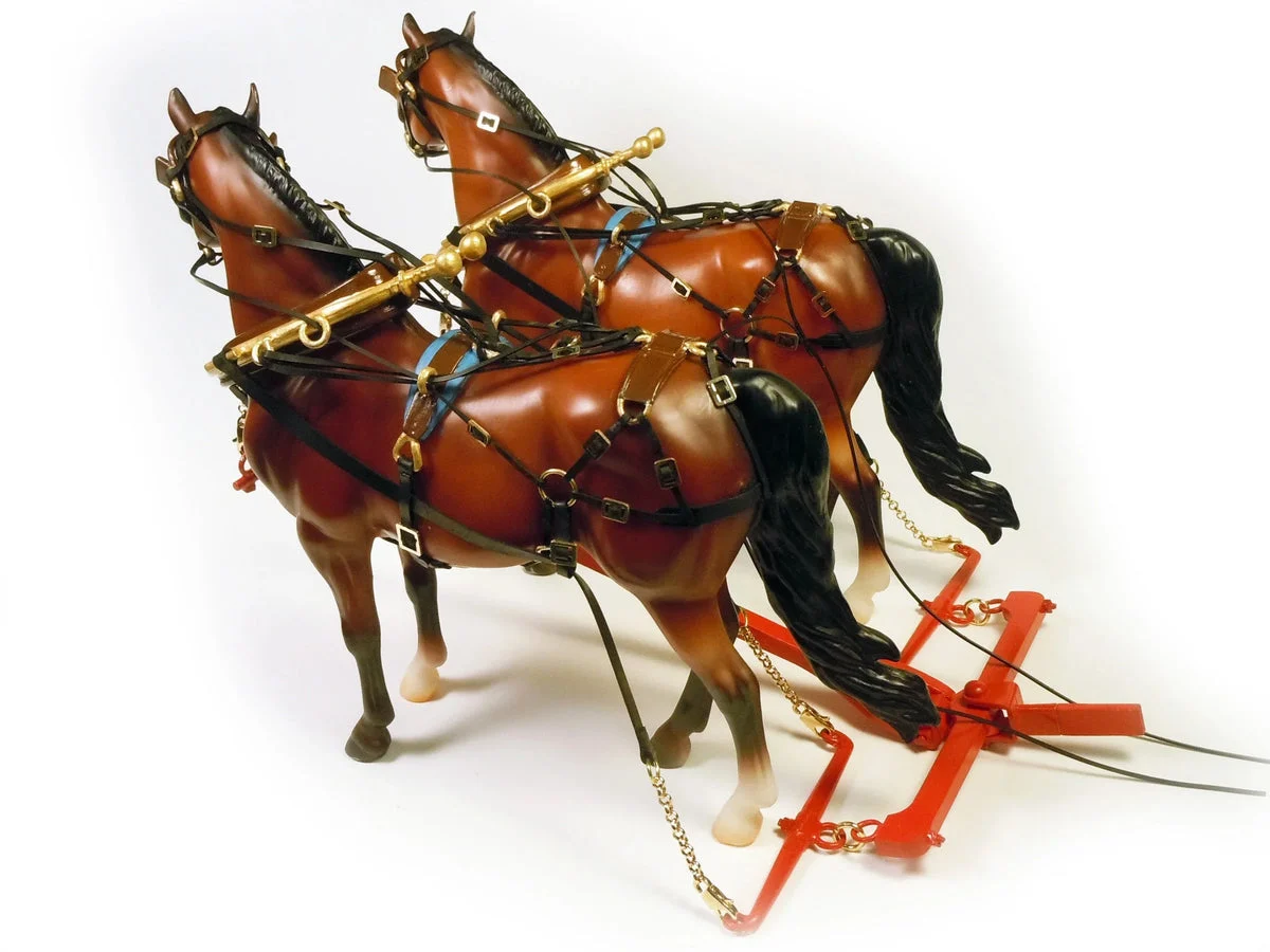 1/12 Model Trailways Two Horse Hitch + Harness w/o Horse 6022 - Model Shipways