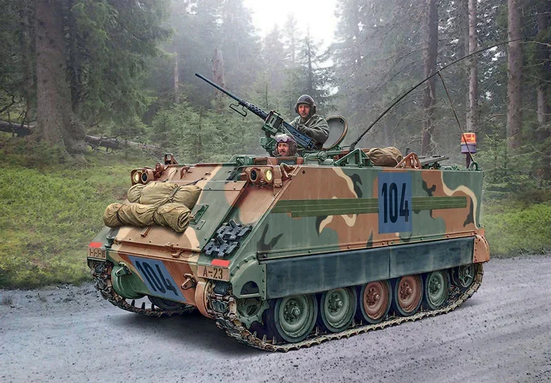 1/35 Italeri M113A1 Armoured Personnel Carrier 6753